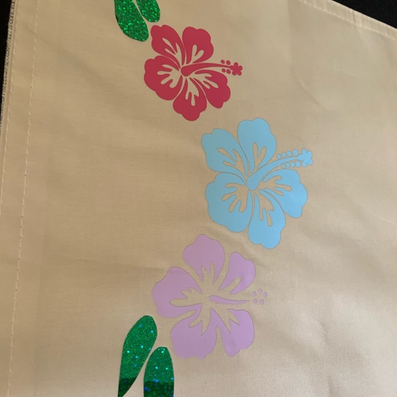 “Hummingbird” table runner 🌸🌺 - Picture 4 of 7